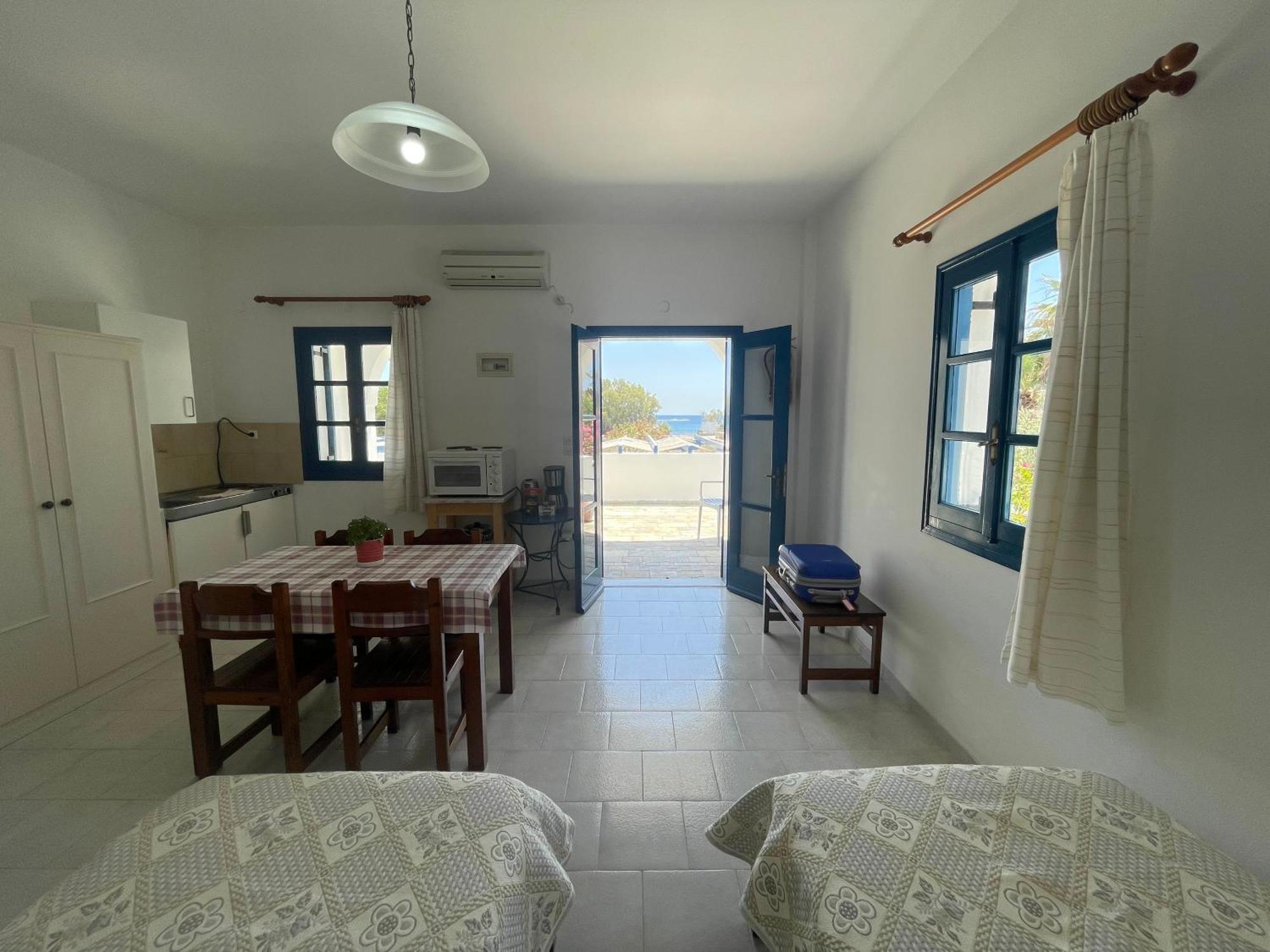 Thalassitis Coastal Apartments Периволос Экстерьер фото